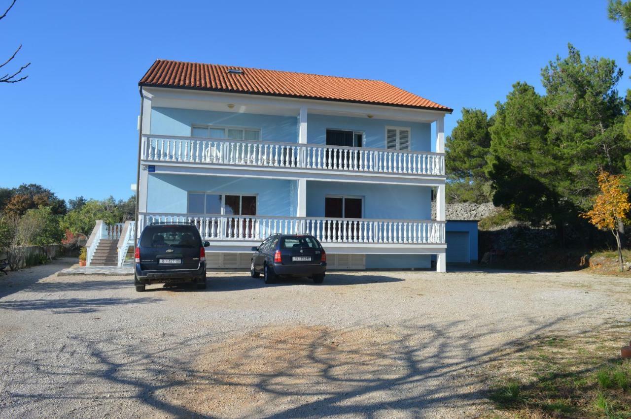 Apartments Charlie Krk Town Eksteriør billede